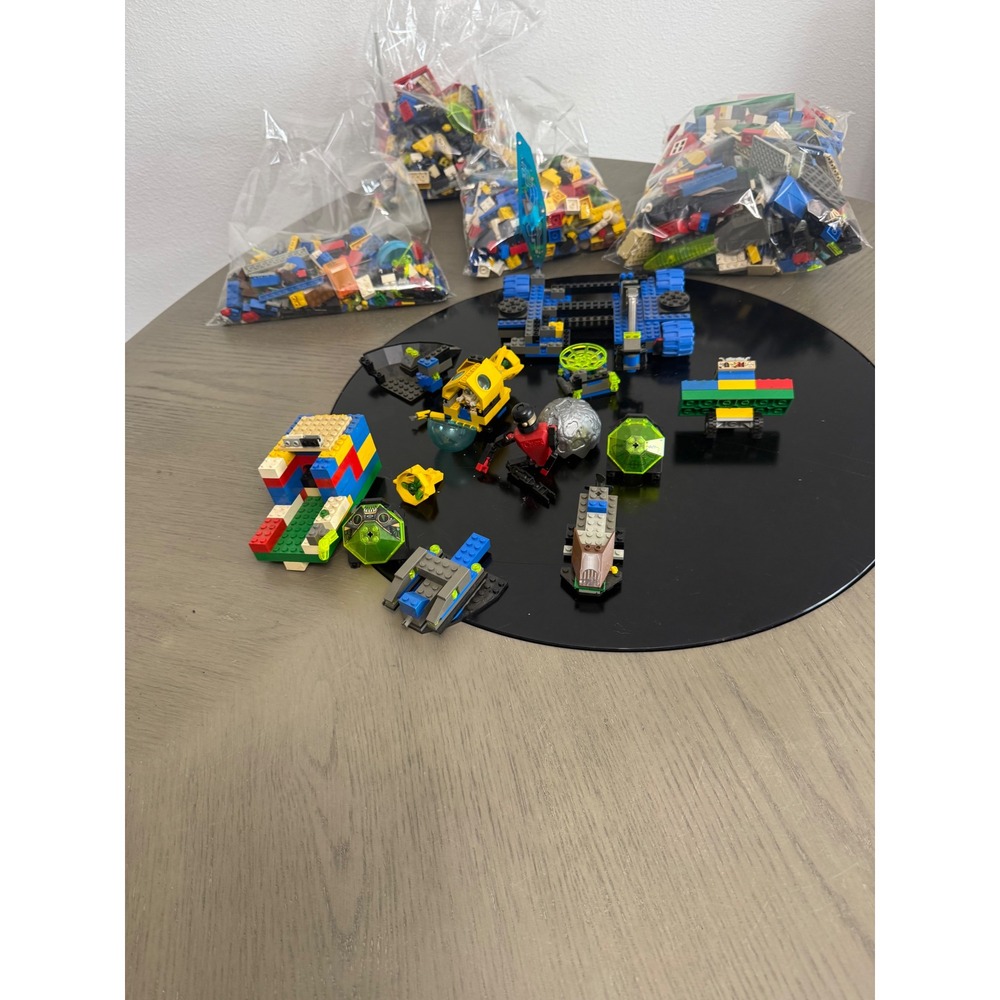 Vintage Building Block Bulk Lot Mixed Bricks Space Underwater Robotic Themes